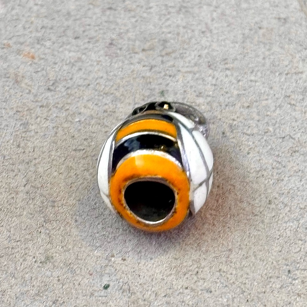 Brighton Bee My Honey bead Big bumblebee Enameled in yellow black white Retired - Picture 6 of 11
